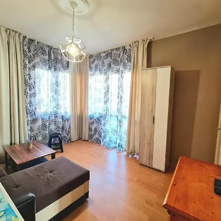 New Reni - With Parking In The Center Burgas